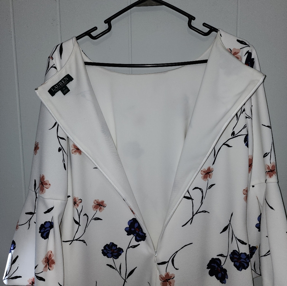Ralph Lauren Stunning ๐ Boho Style Floral Bell Sleeve Dress - Picture 3 of 16